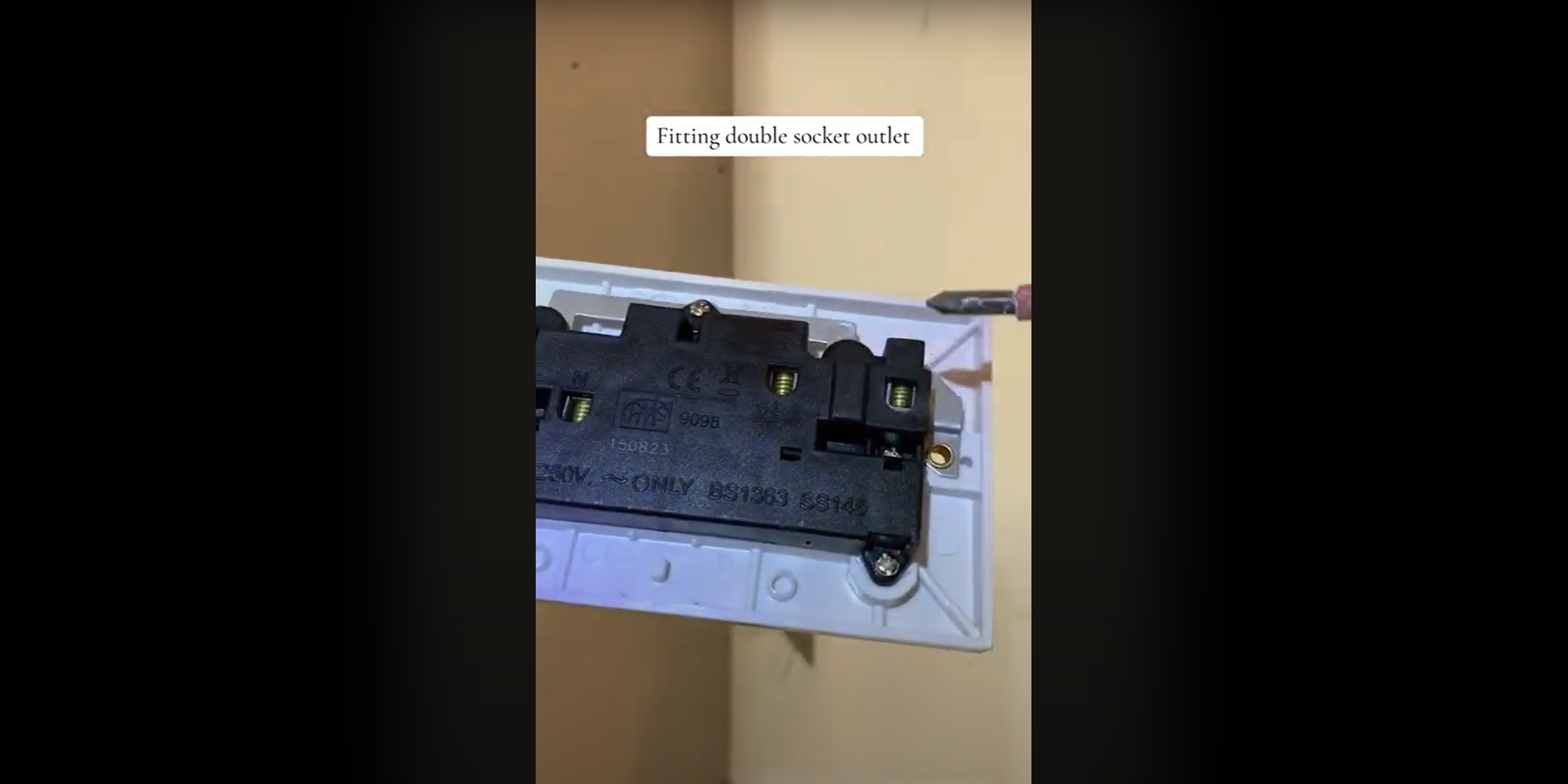 Socket video thumbnail