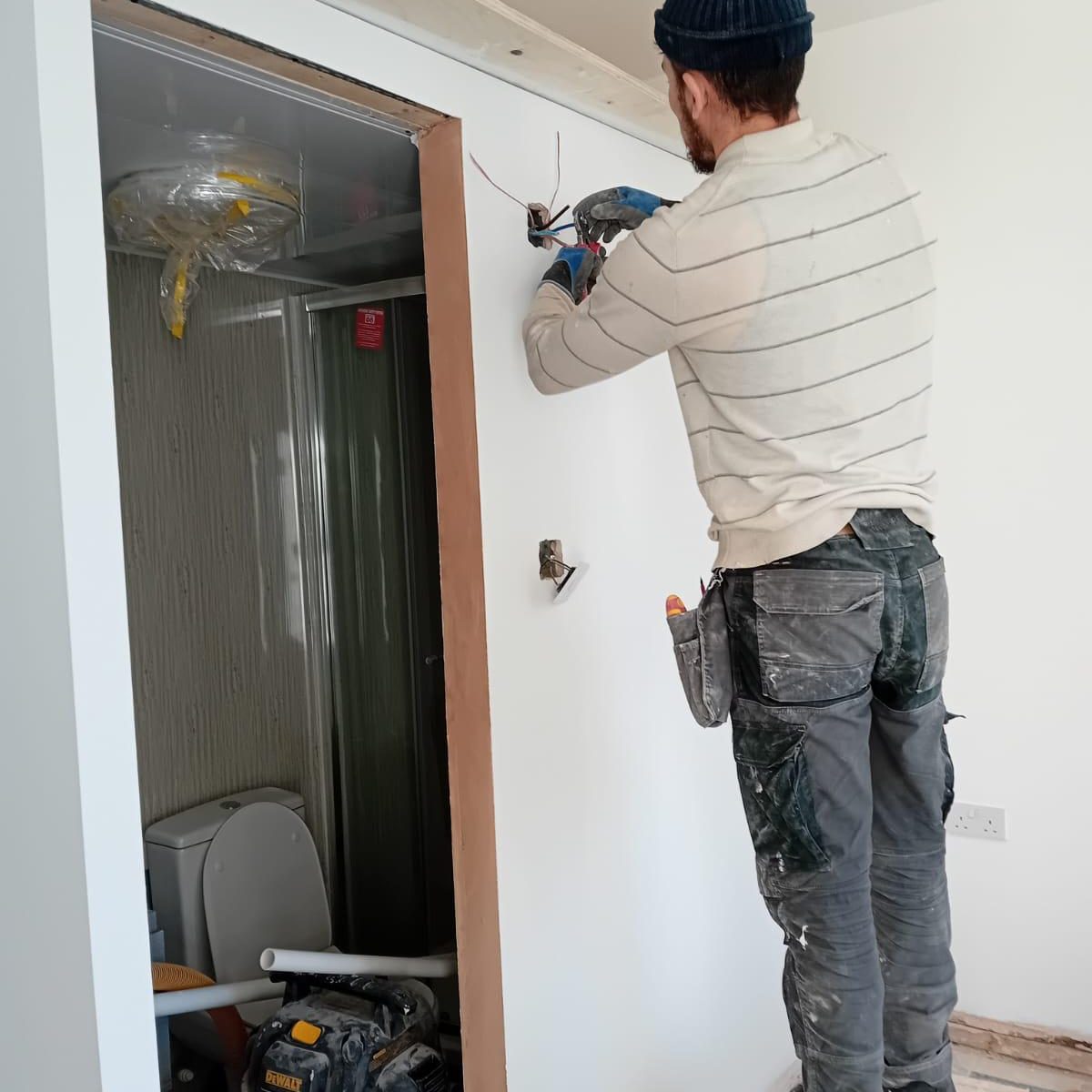 121d69bd-bf36-4472-b4d8-eed0d120174a